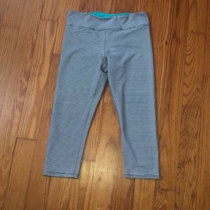 American Eagle Crop leggings